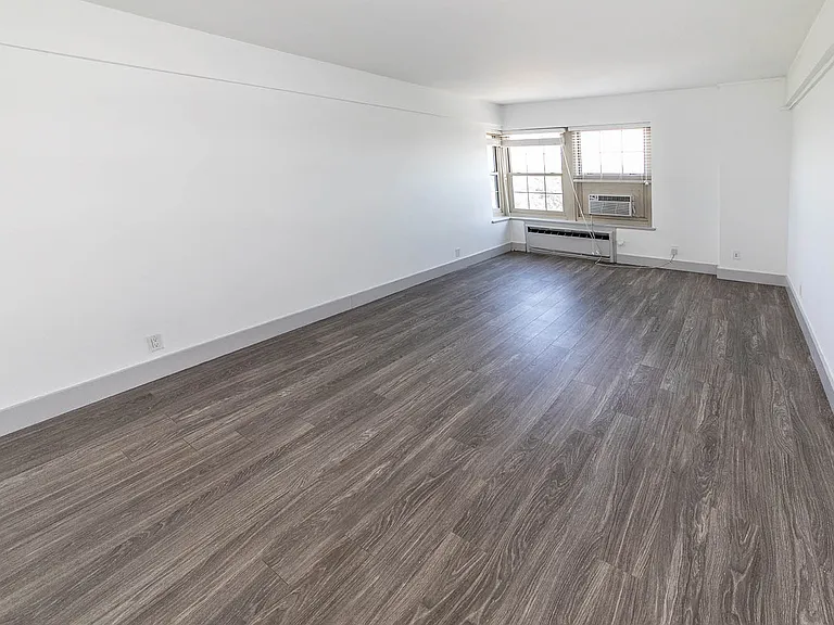Dining/Living room