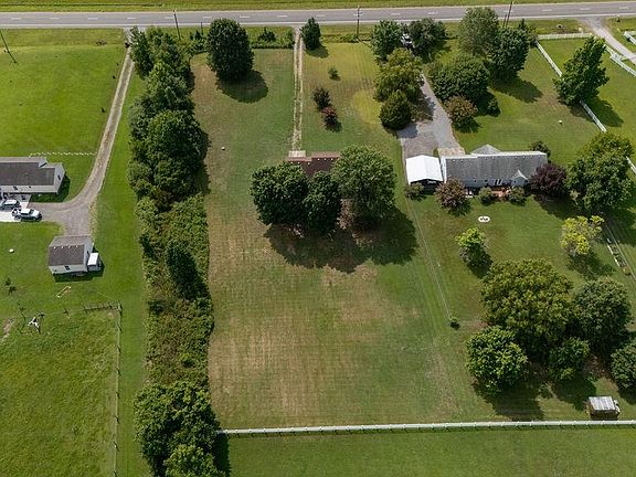 3rd image of 30153 Camp Pkwy