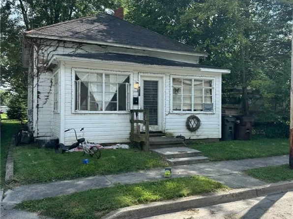 211 W Elm St, Bradford, OH 45308