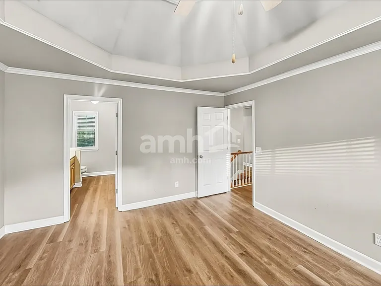 1167 Cynthia Ln — Photo 10