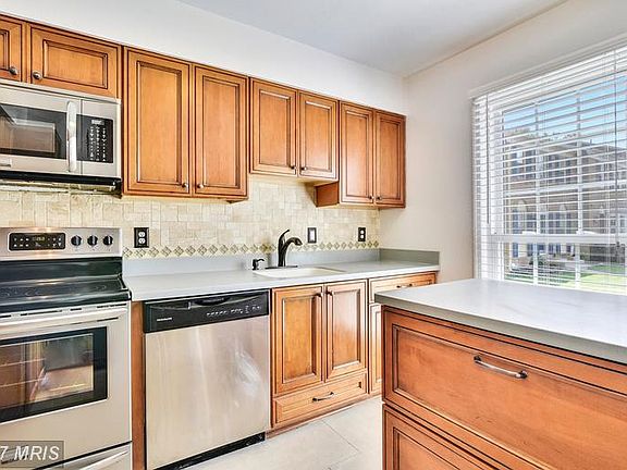 2nd image of 11365 Cromwell Ct