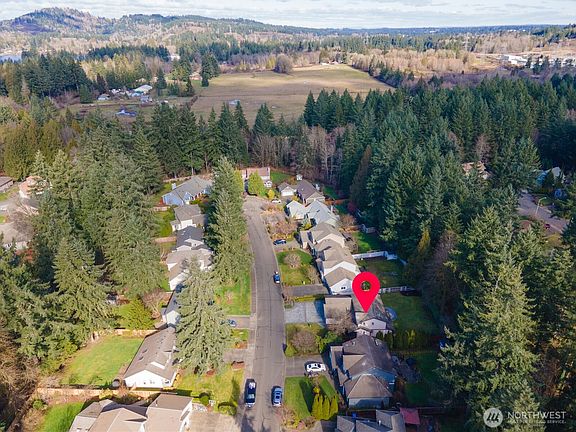4th image of 6026 Newport Court SW