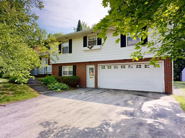 25 Orestis Way, Lewiston, ME 04240