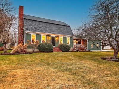 8 Ursula Dr, Bristol, RI, 02809