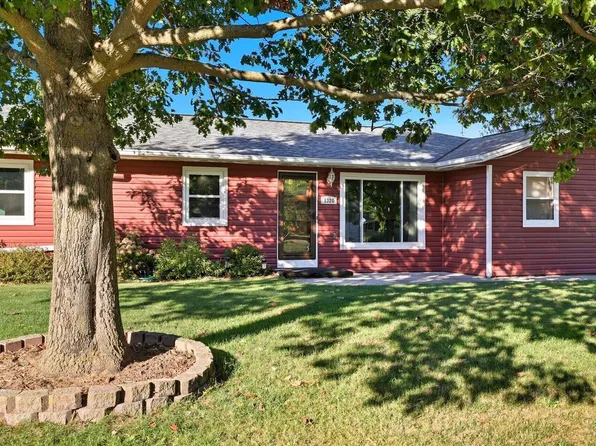 1320 Brooklane DRIVE, Kewaskum, WI 53040