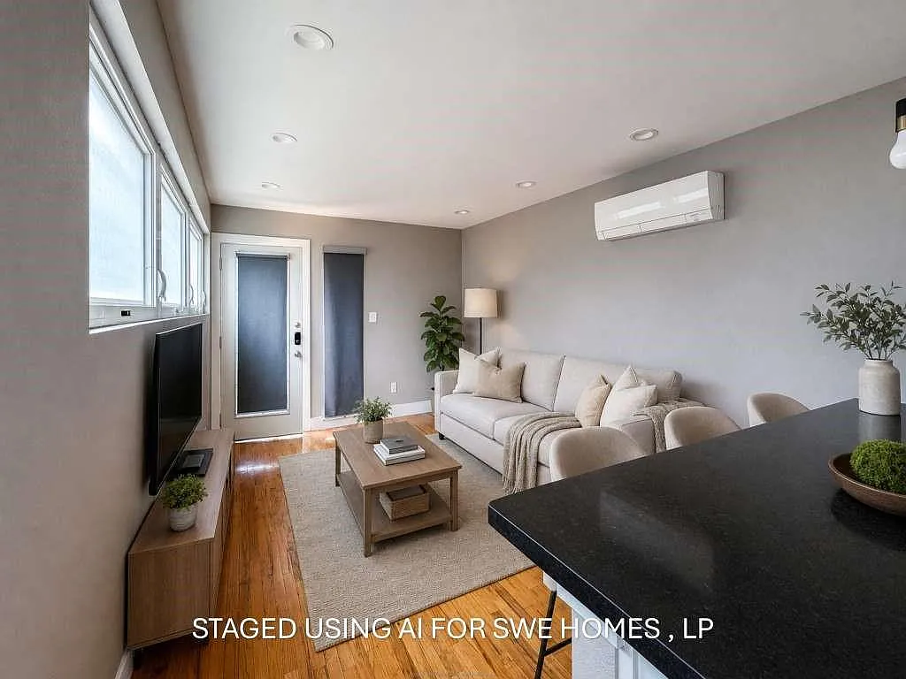 2 bed, 1.0 bath, 728 sqft, $1,499 — Photo 4