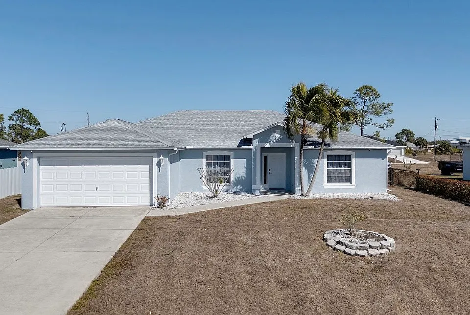 4305 NE 20th Pl