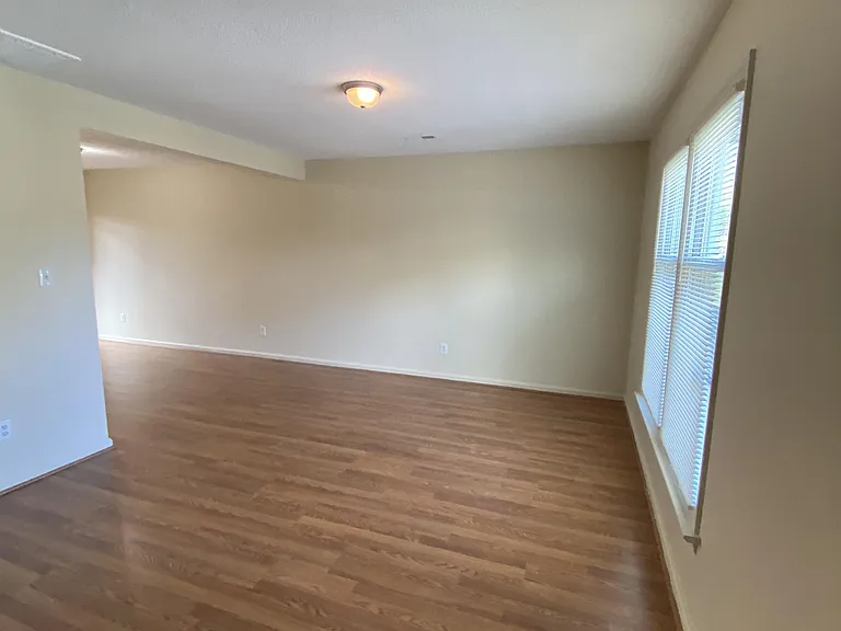 114 B Concord Dr #1 — Photo 22