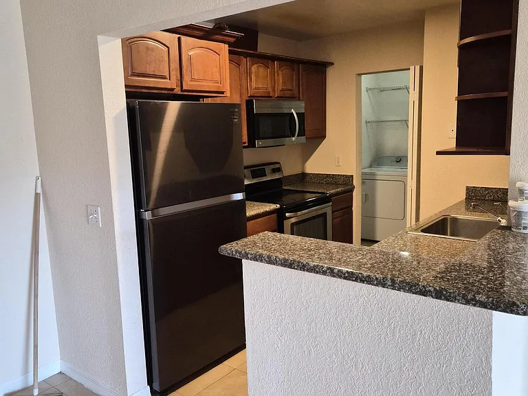2810 NW 55th Ave #2A — Photo 9