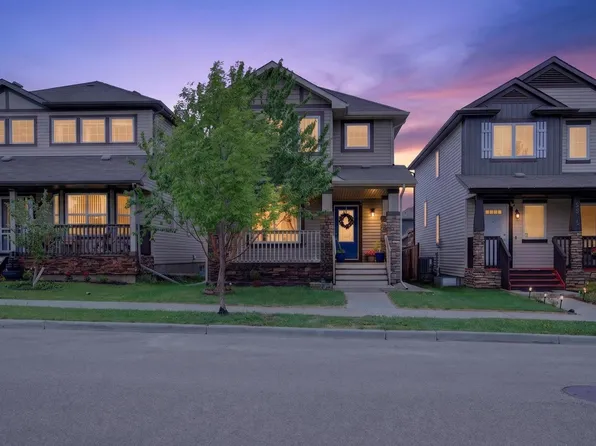 2619 12th St NW, Edmonton, AB T6T 0V9