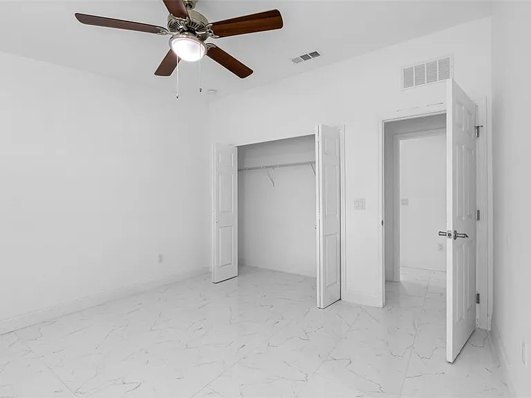 6847 Woodsman Dr — Photo 15