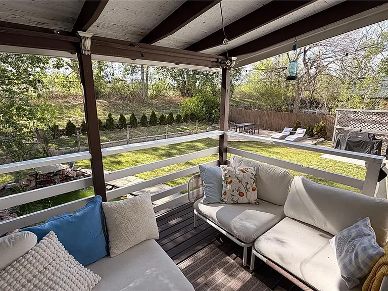 10921 Hermosa Ct — Photo 19