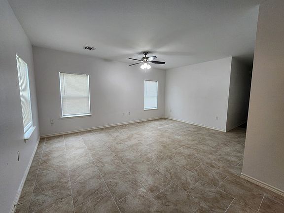 3rd image of 143 Chapparral Dr