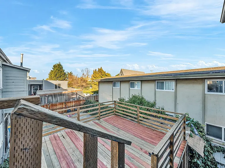 3207 West St — Photo 11
