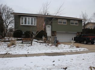 5654 Fern Ave, Oak Forest, IL 60452
