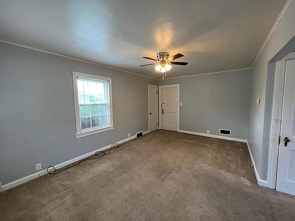 3rd image of 2319 Tytus Ave APT 3