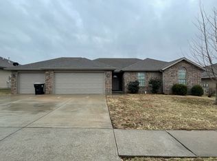 2102 W Smith St, Springfield, MO 65803