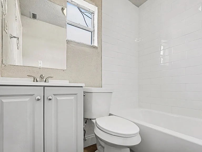 5105 N Rohn Ave #5105 — Photo 3
