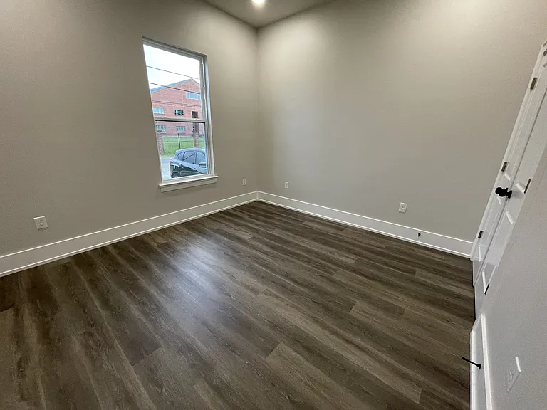 1333 Angela St #1333 — Photo 7