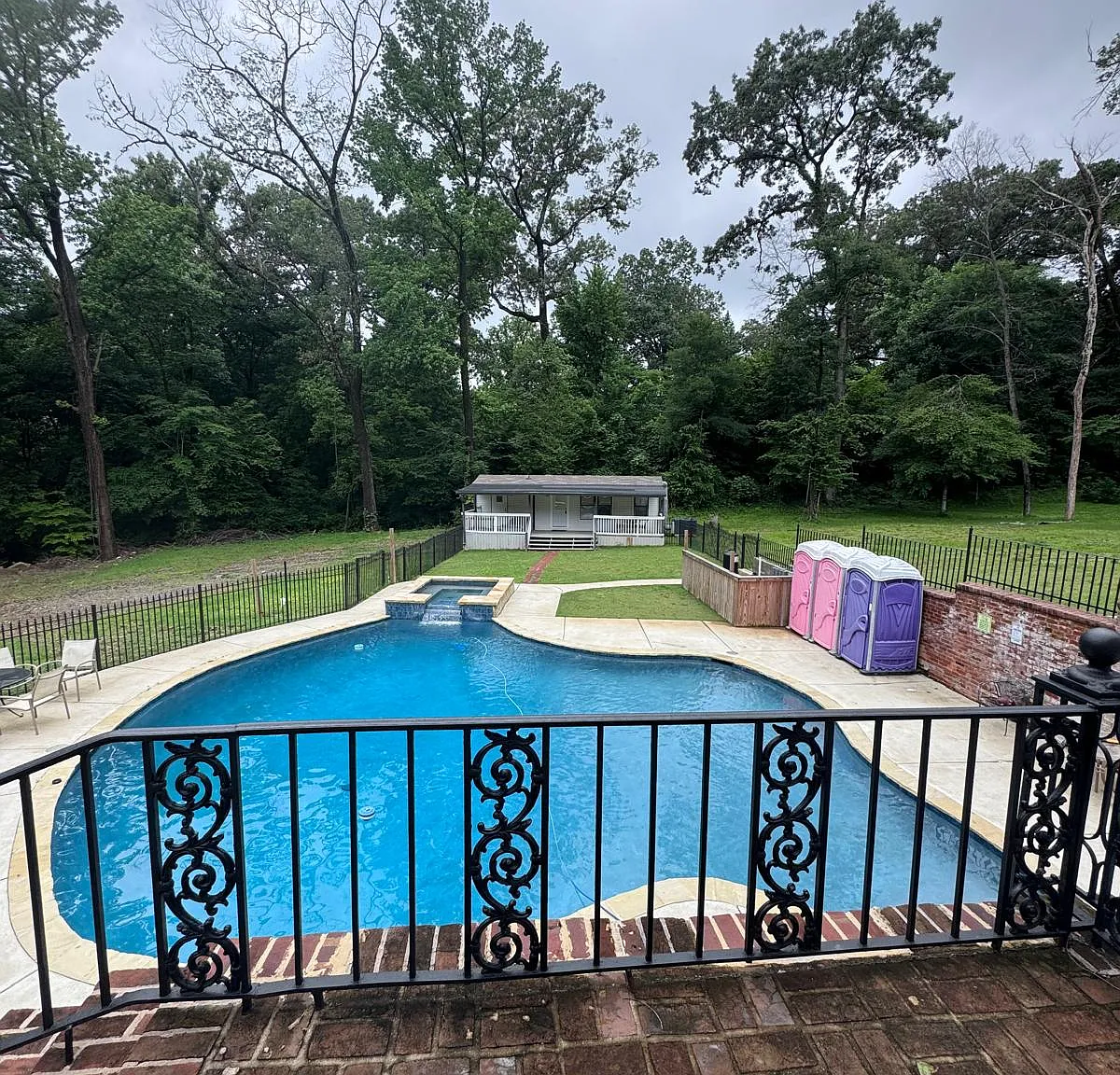 9 bed, 4500 sqft, $9,895 — Photo 1
