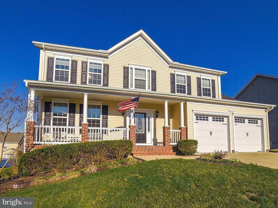 1st image of 41396 Silver Charm Ct