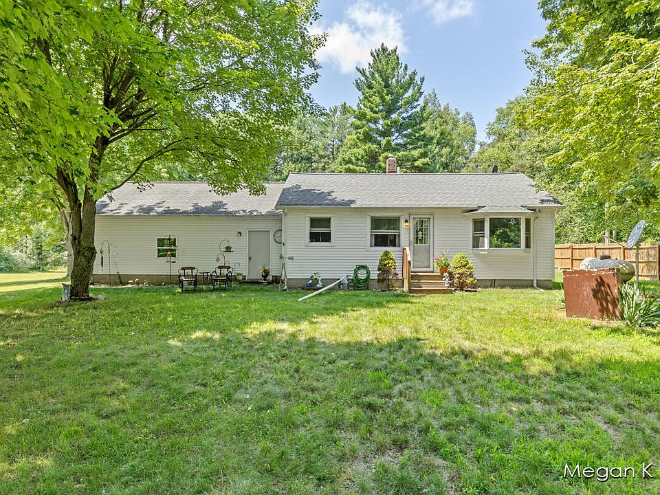 1st image of 16292 Penny Ave NE
