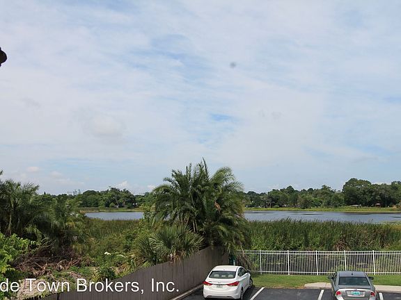 5th image of 2830 Plaza Terrace Dr Unit 2830
