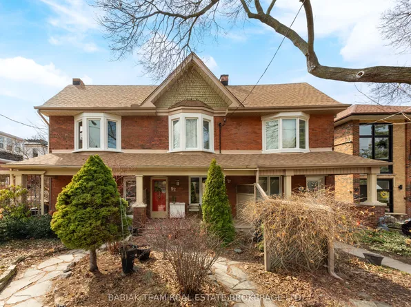 92 Indian Road Cres, Toronto, ON M6P 2G3