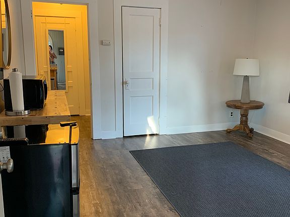 3rd image of 507 Stevenson St #1