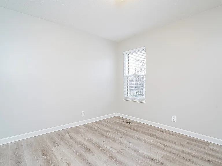 101 Digby Ct — Photo 13