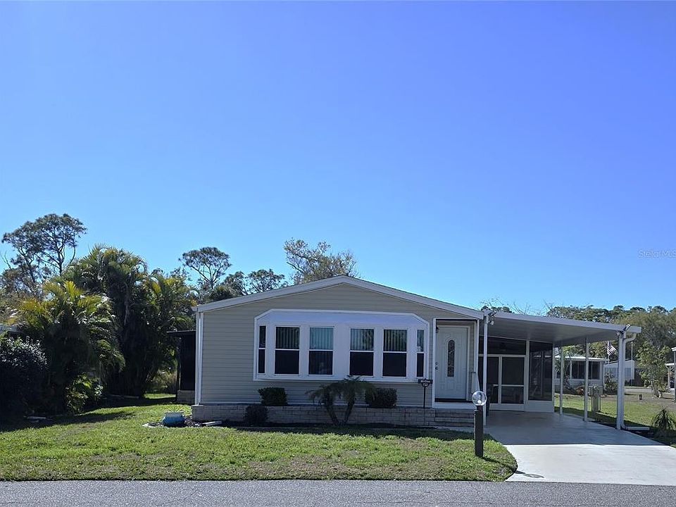 1st image of 722 Watersedge St