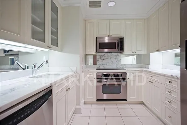 Rented by Mark David | media 23