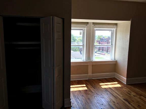 2nd image of 2247 Shenandoah Ave