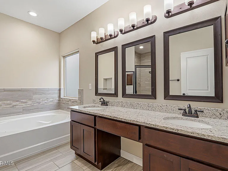 14937 Harry Flournoy Ave — Photo 24