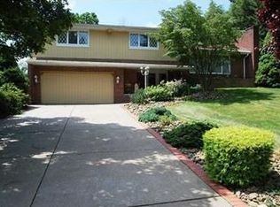 2678 Miller Dr, Allison Park, PA 15101