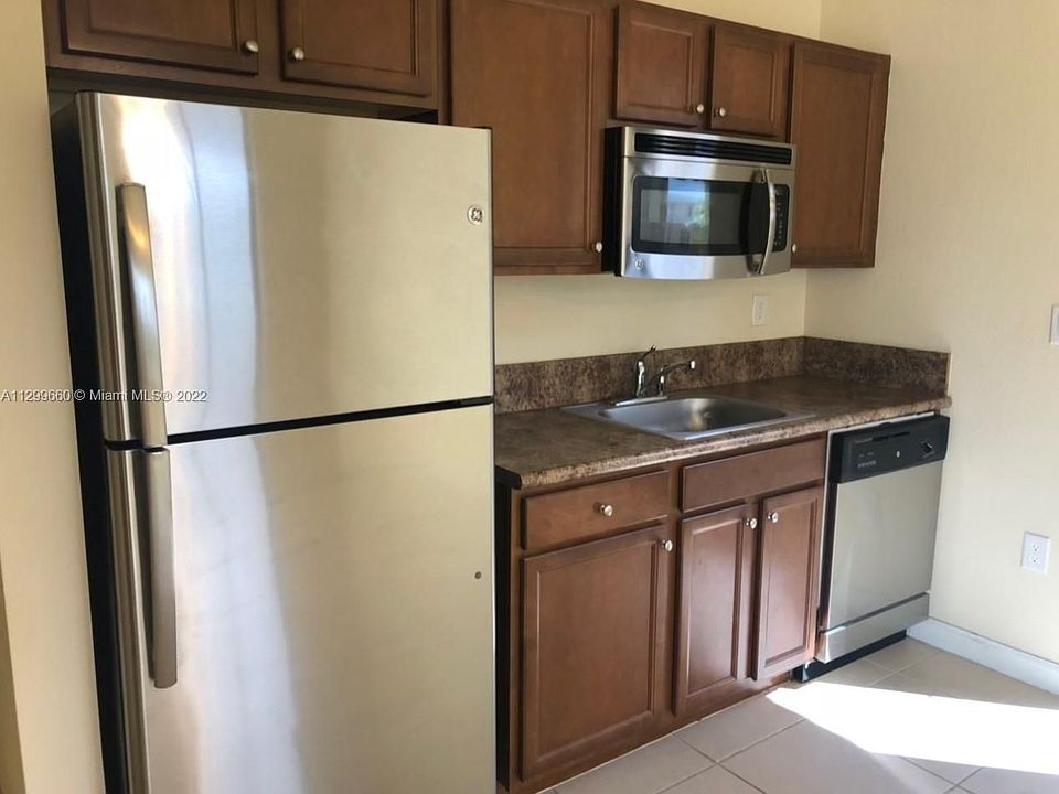 1st image of 3688 SE 2nd Dr #0