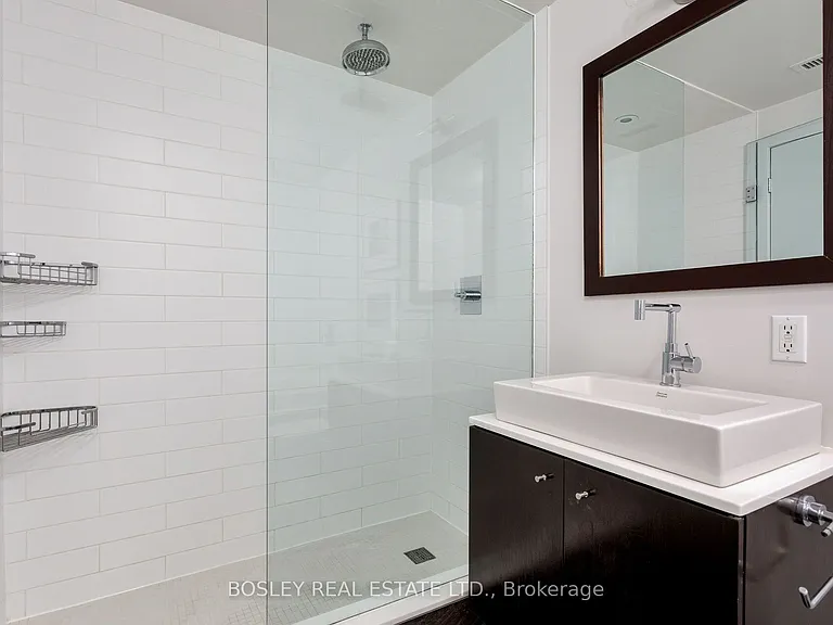 42 Camden St #703 — Photo 29