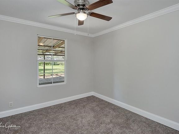 4th image of 1139 Patricia Dr