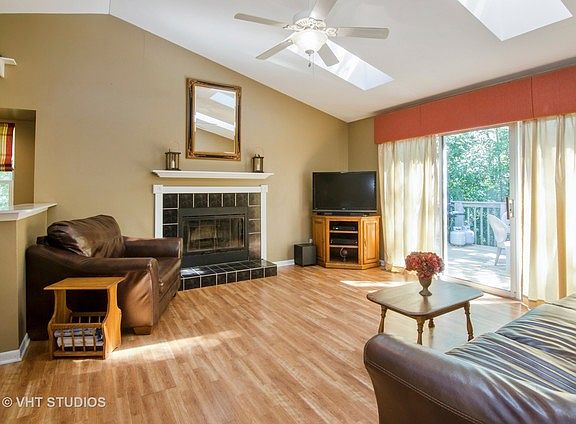 2nd image of 4217 Hale Ln