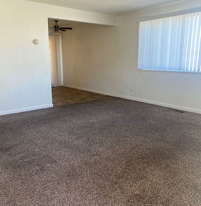 1st image of 104 Skyline Dr APT C