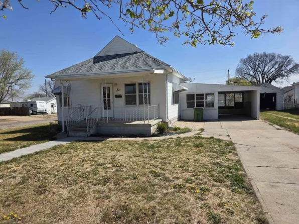 611 E 5th St, McCook, NE 69001