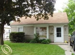 2011 Moorhouse St, Ferndale, MI 48220