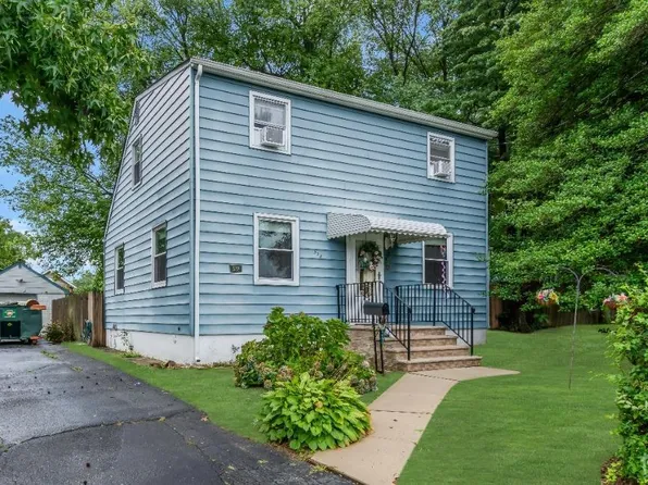 537 Prospect Ave, Laurence Harbor, NJ 08879