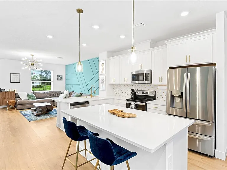 1808 Fender Ln — Photo 9