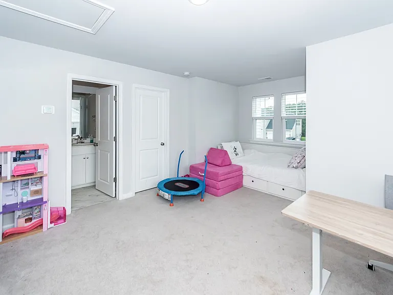 6976 Pumpkinseed Dr — Photo 42