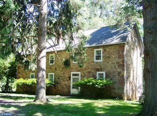 1409 Elverson Rd, Elverson, PA 19520