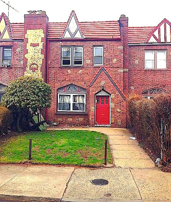 1st image of 11564 222nd St