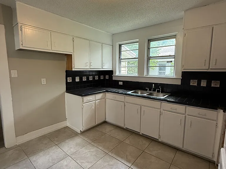5509 Court P — Photo 10