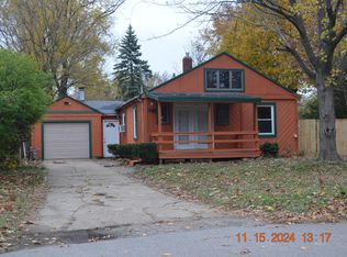 479 Chippewa Rd, Benton Harbor, MI 49022