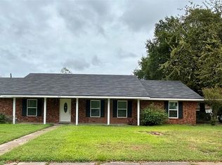 111 S Canton St, Groesbeck, TX 76667